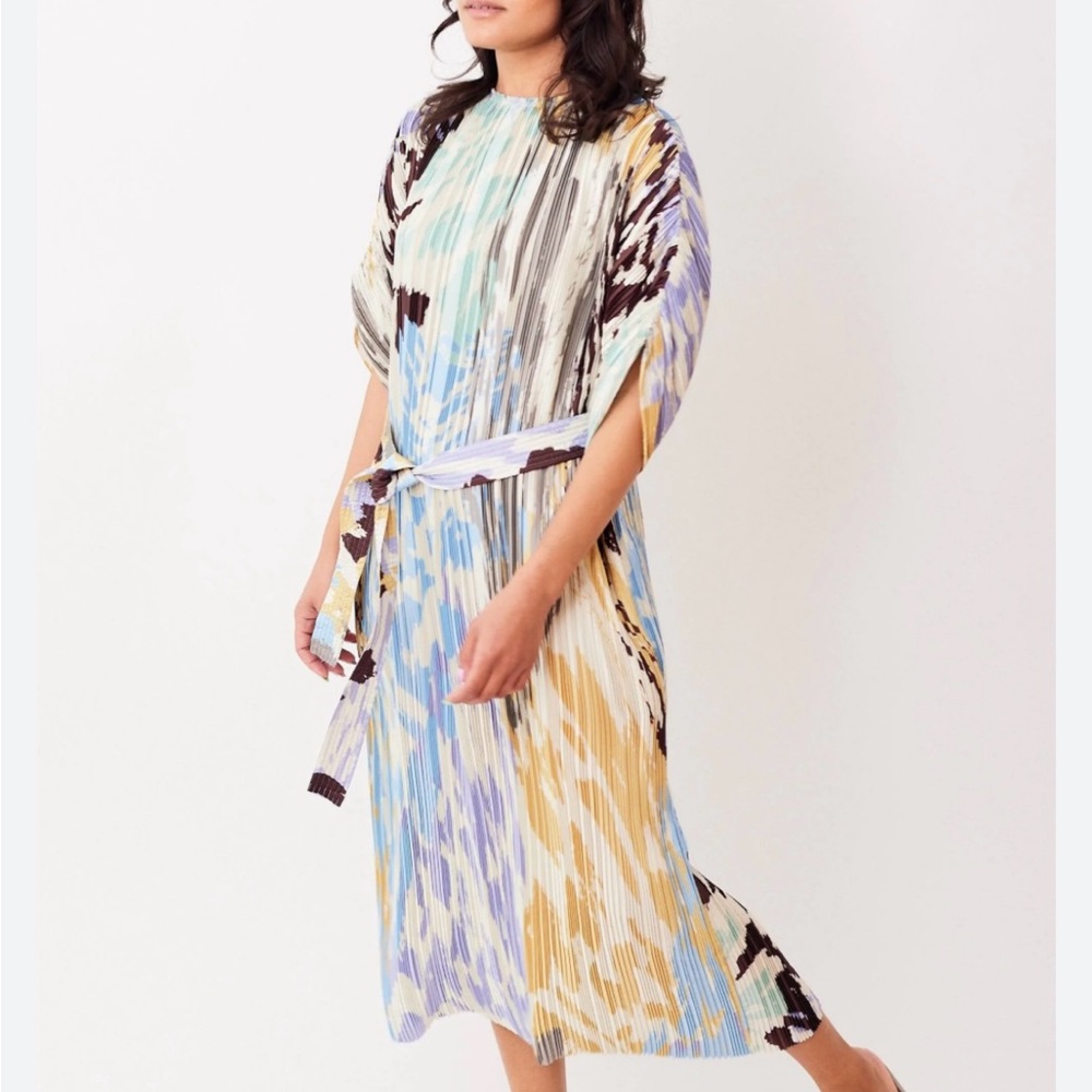 STINE GOYA Blue and Yellow Resort Midi Dress with Dolman Sleeves Avalyn Dress